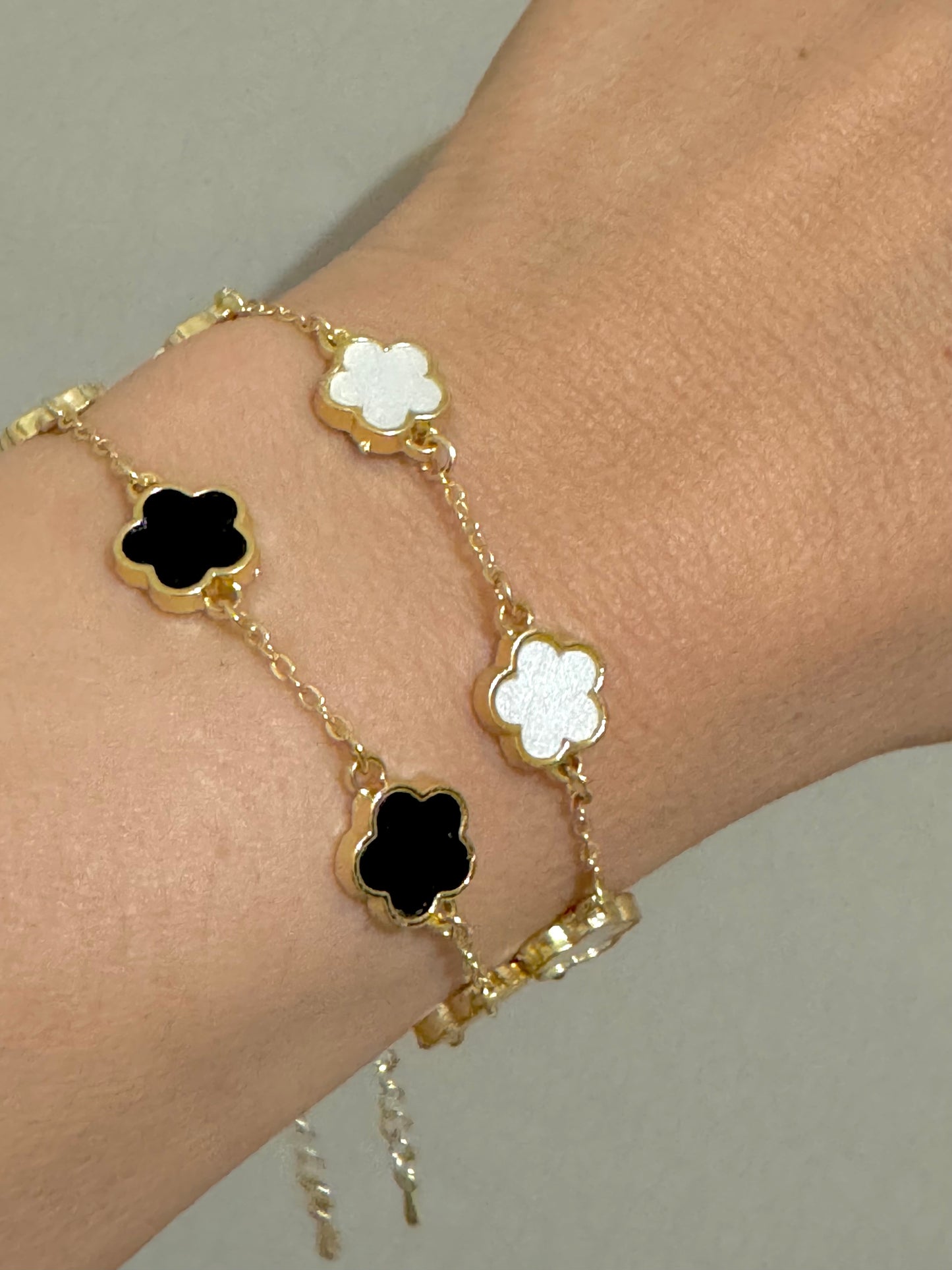 Triple Set-Cadenas Clover- Dorado/ Blanco y Negro
