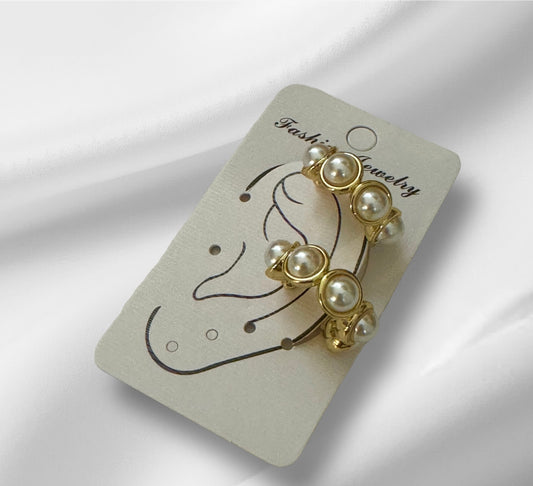 Pearls Ear Cuff
