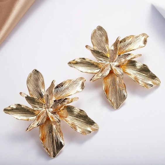 Gold flower earrings