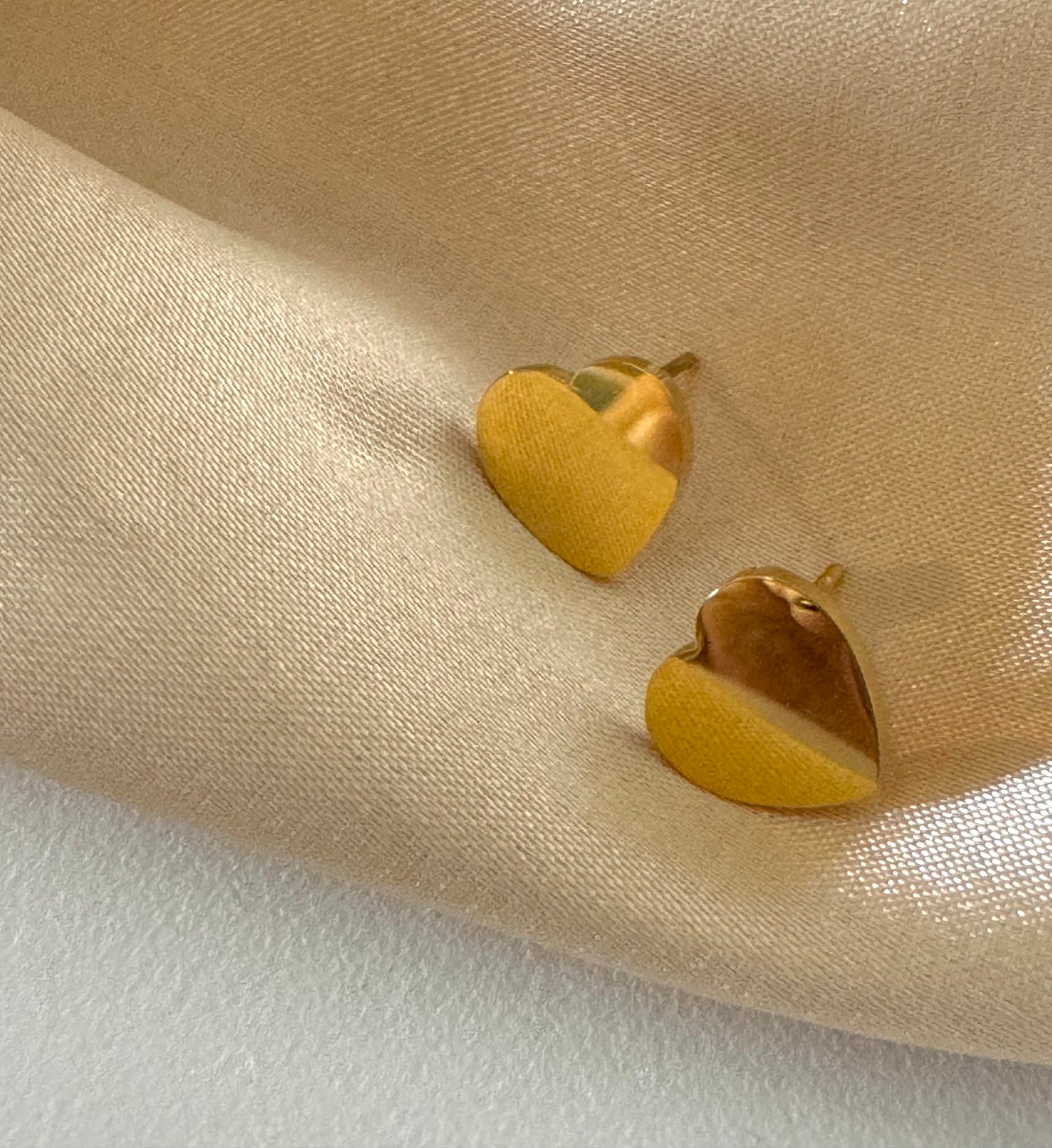 Flat Heart Studs