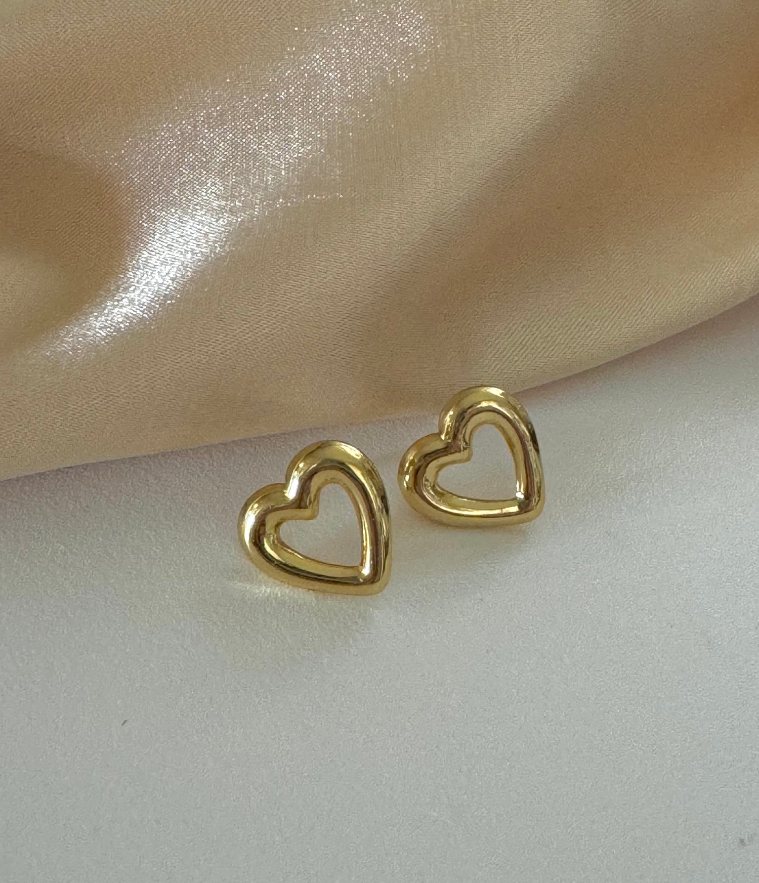 Earrings - Gold in heart