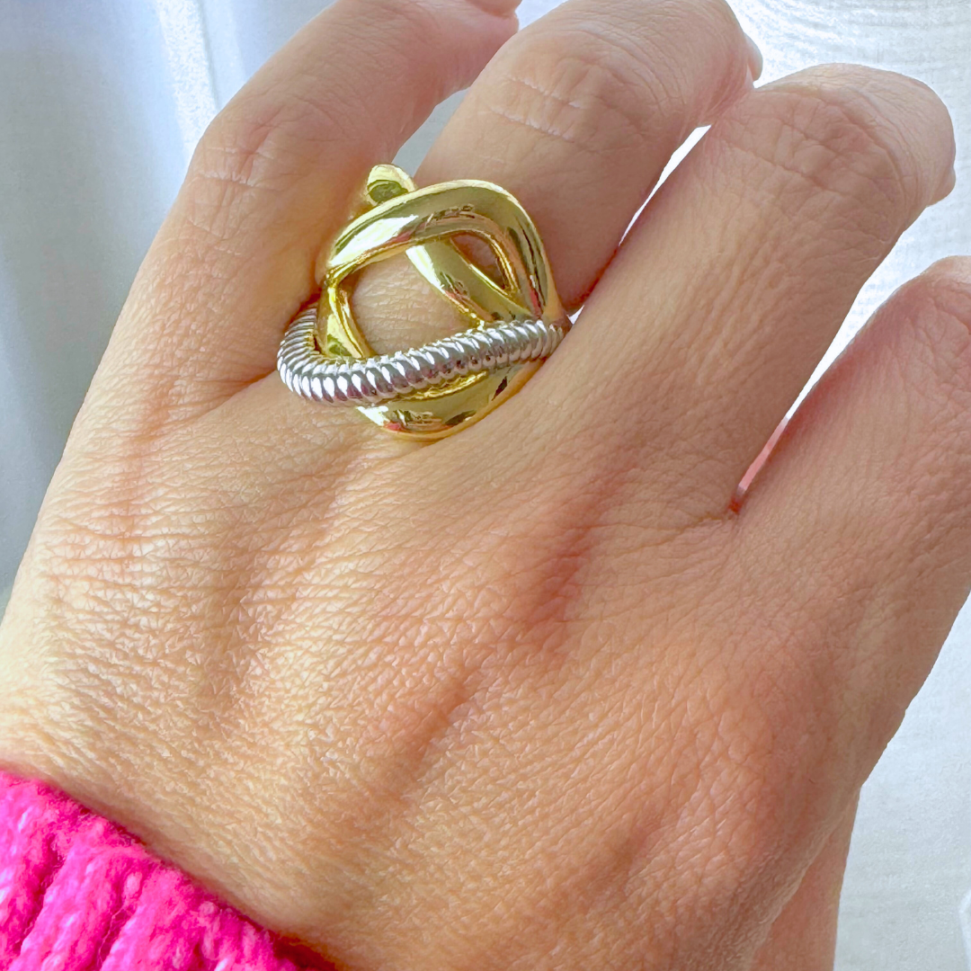 Hadi Ring/ Gold and Silver