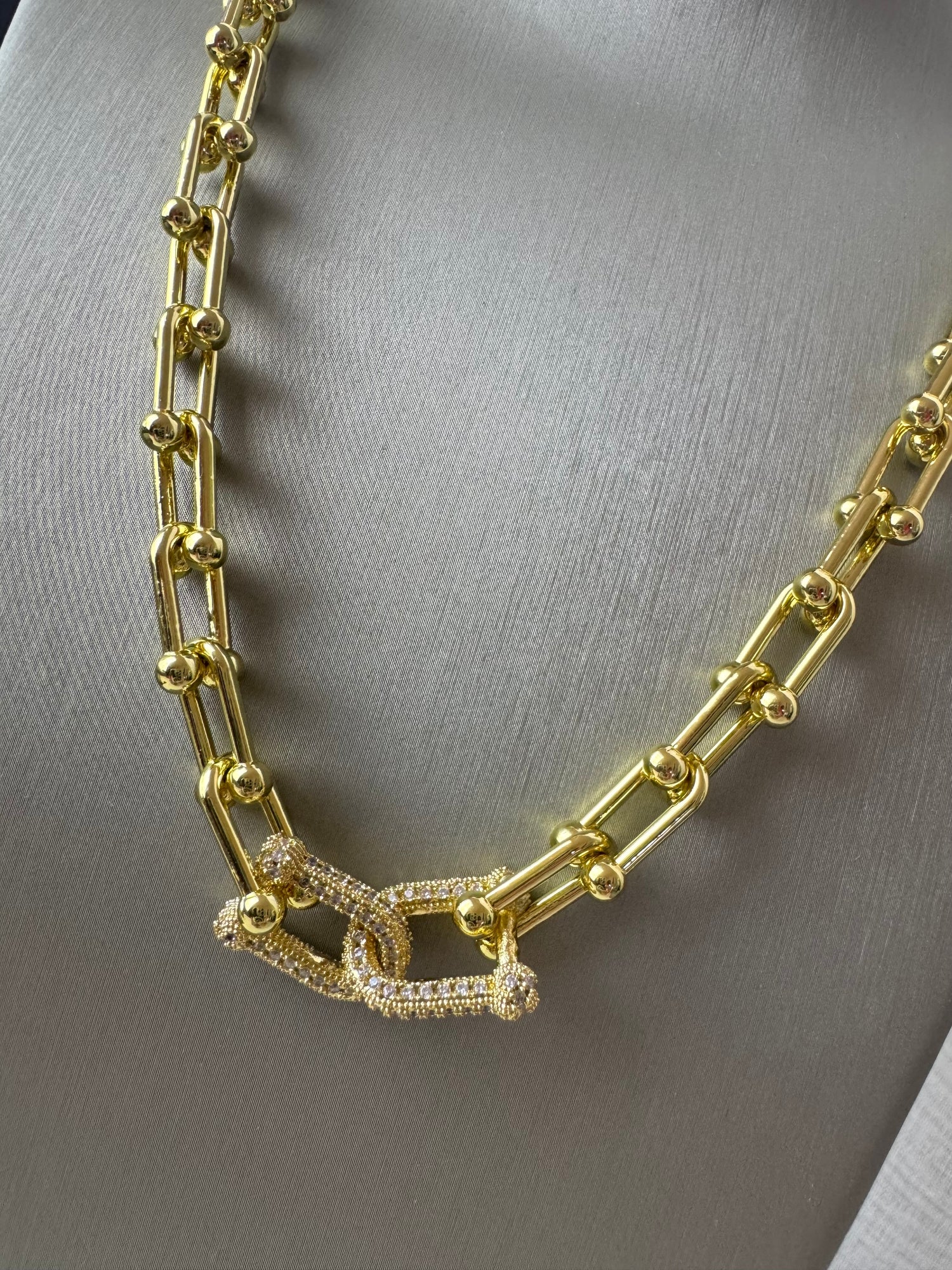 Laia Chain/ Golden Zirconia
