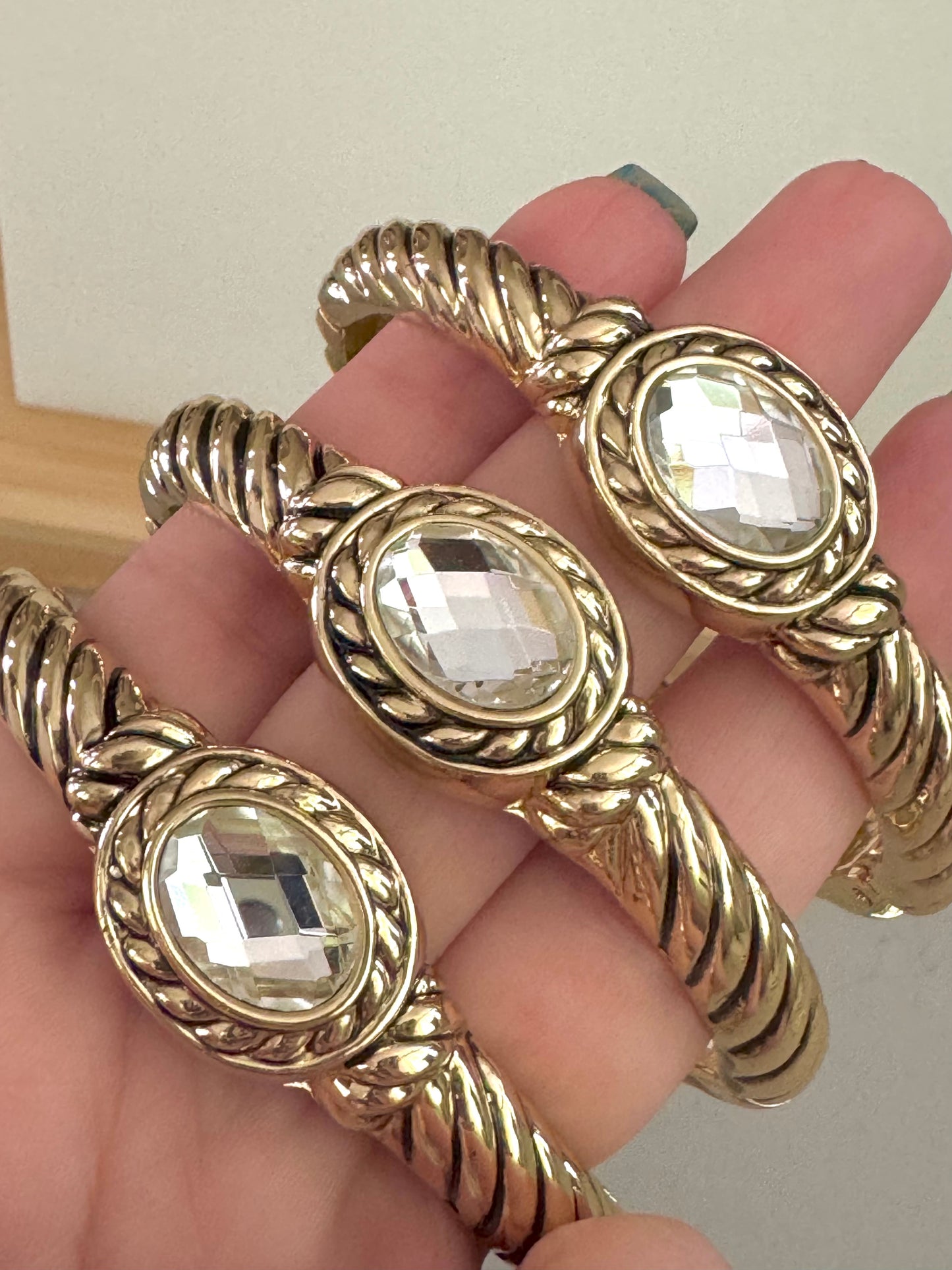 Alison pulsera- Dorada