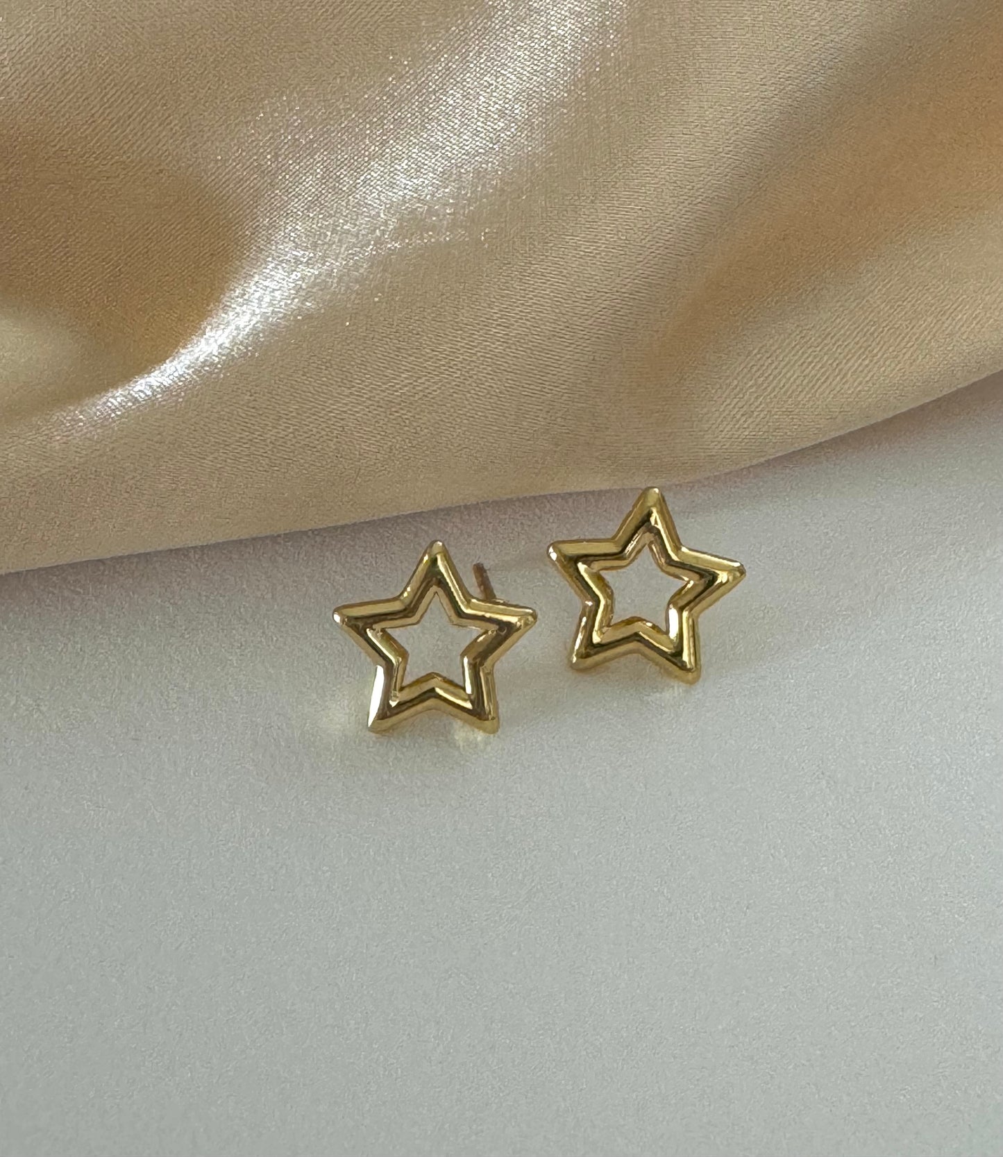Aretes Dorado- Estrellas