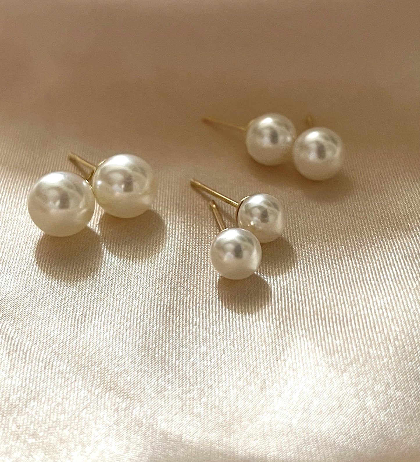 Triple Pearls Studs