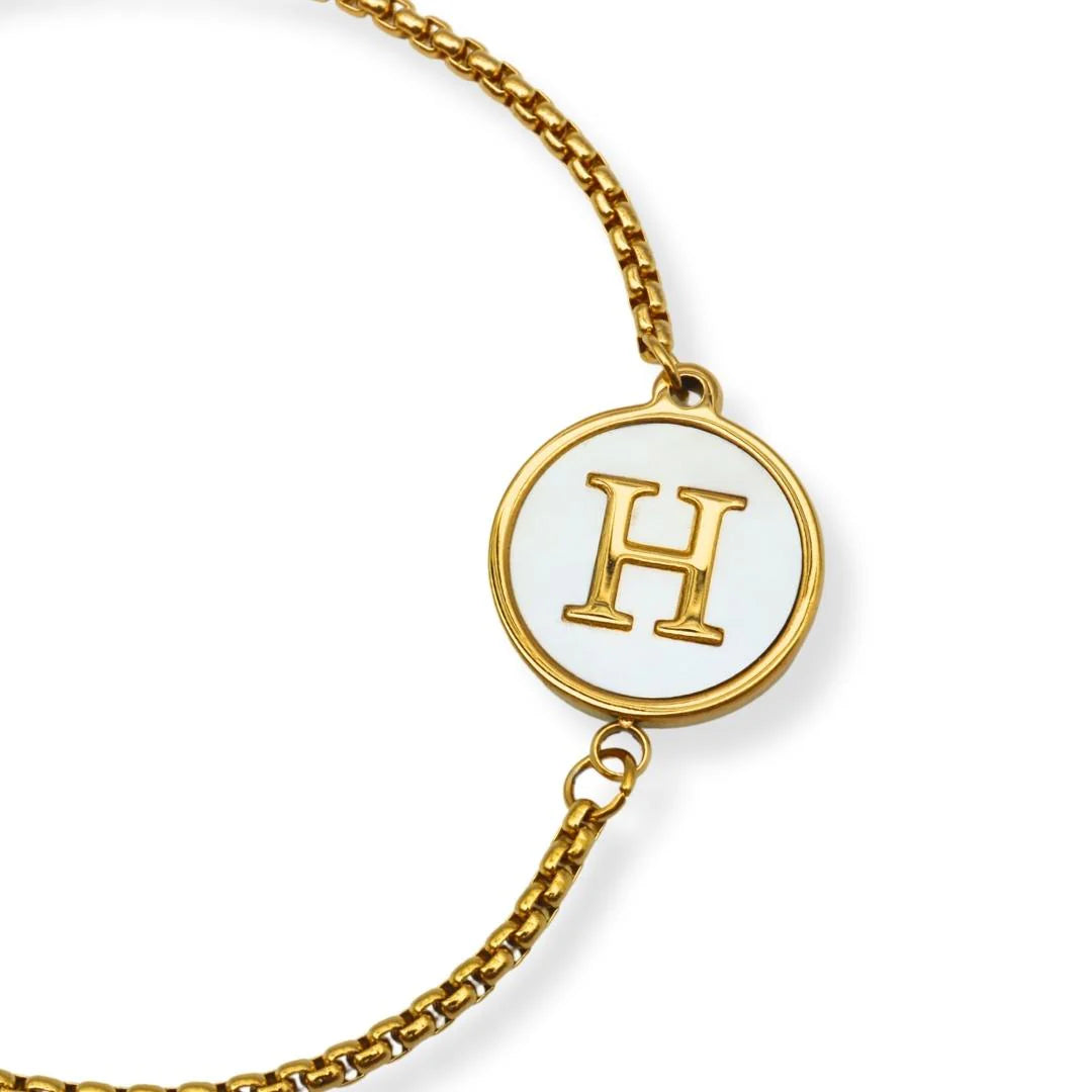 Pulsera con iniciales Dorada A-Z Ajustable