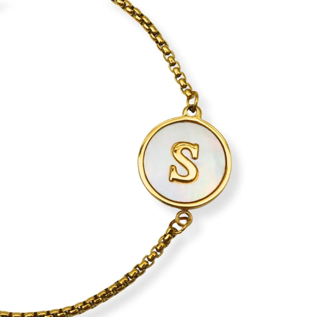 Pulsera con iniciales Dorada A-Z Ajustable
