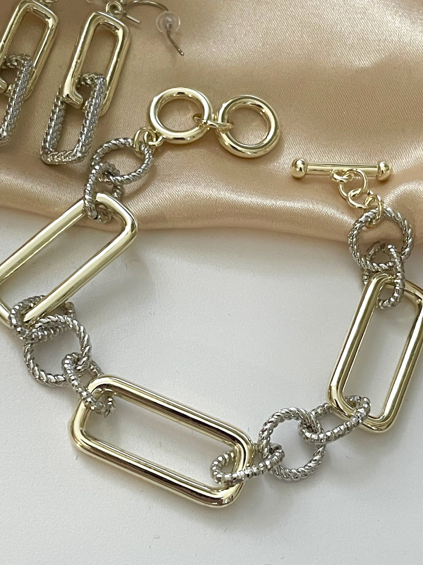 Pulsera Eslabones- Dorado y Plata