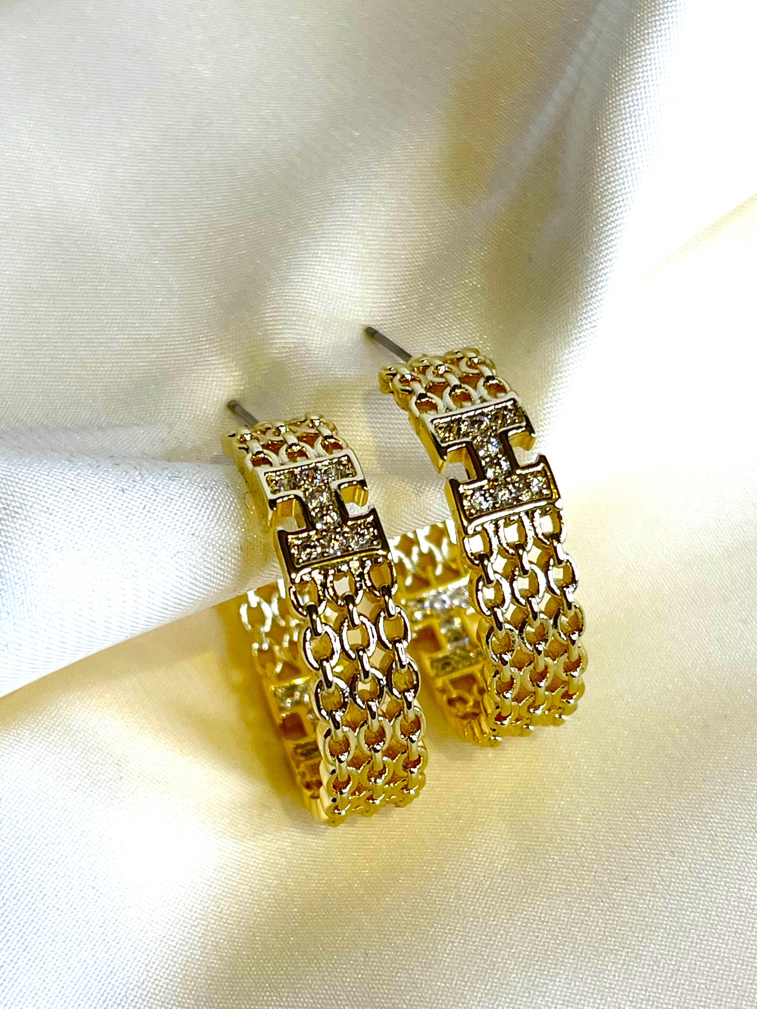 Hernes Earrings