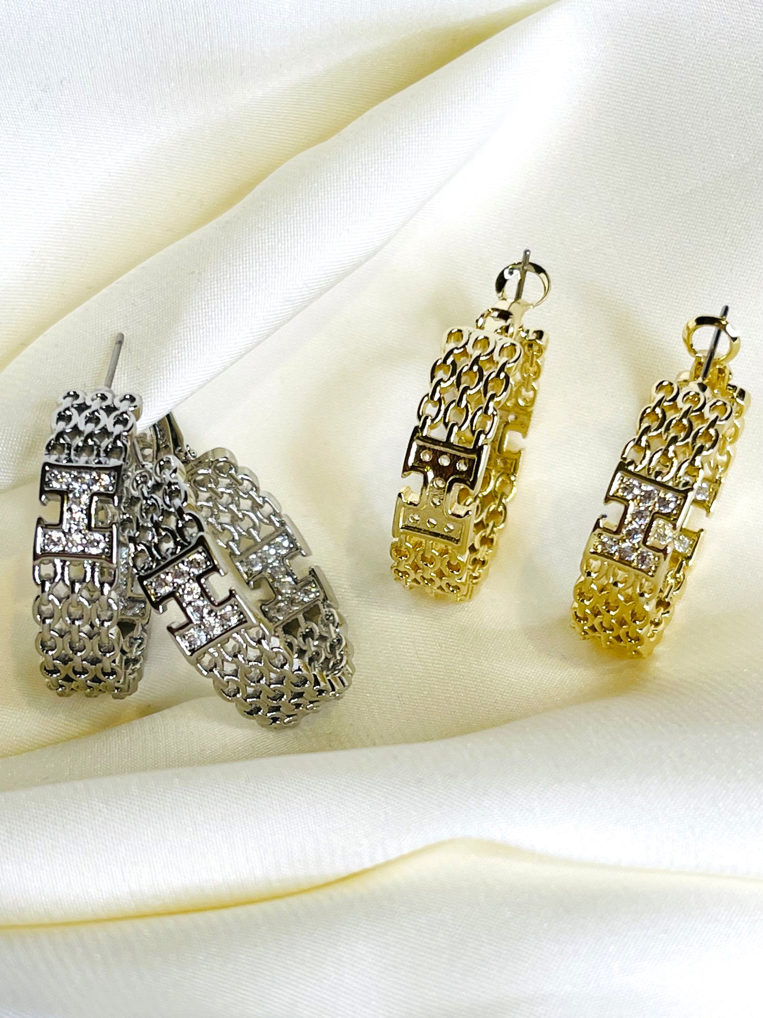 Hernes Earrings