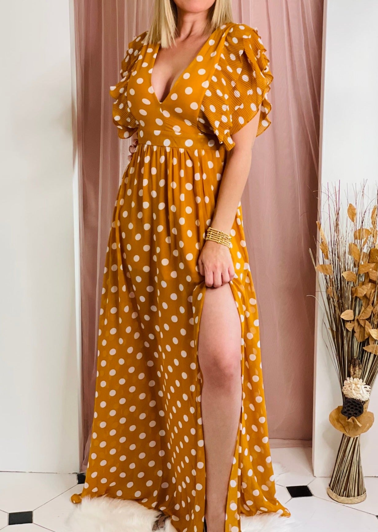 V NECKLINE RUFFLED MAXI DRESS