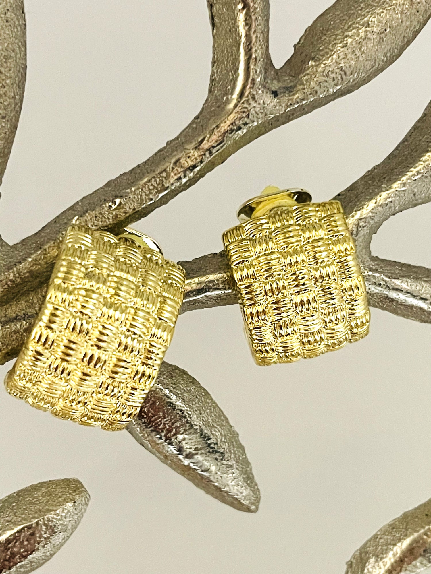Astrid earrings/ Gold